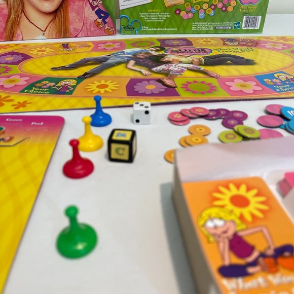 Disney Lizzie McGuire Board Game - Yellow and Pink - Picture 8 of 16